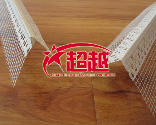 墻體保溫滴水線運用了流體沿凸面流動的現(xiàn)象，將水引至墻外，保證了墻體不受雨水的侵蝕。這種流體趨向沿凸面流動的原理被稱為康達(dá)效應(yīng)。